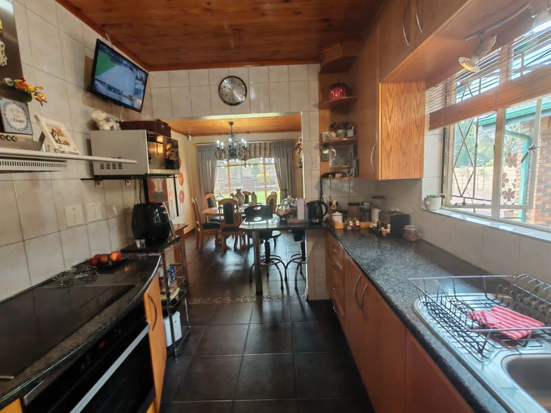 3 Bedroom House For sale in Vaalpark - Photo 9