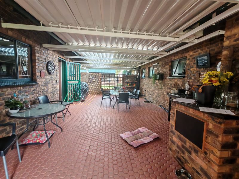 3 Bedroom House For sale in Vaalpark - Photo 8