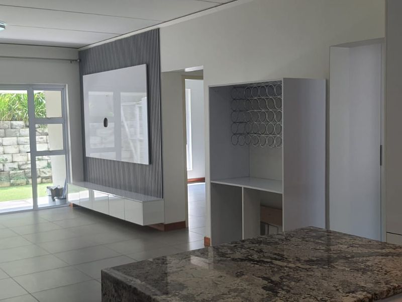 2 Bed 2 Bath Modern Garden Apartment in Bryanston Call Me Al But Call Me - Photo 2