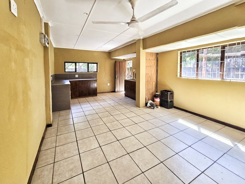 Wonderful Potential!! - Photo 9