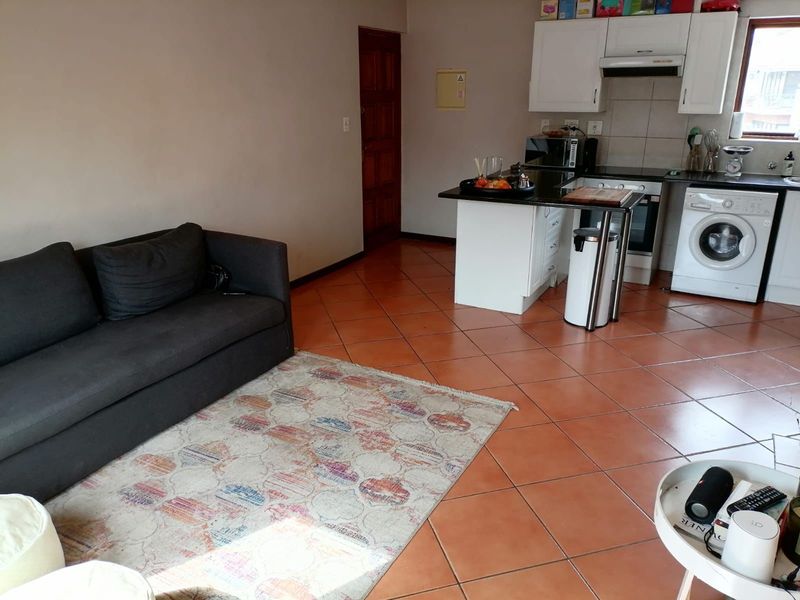 Secure, Modern Living | 2-Bedroom Apartment in a Prime Suburban Setting - Photo 5