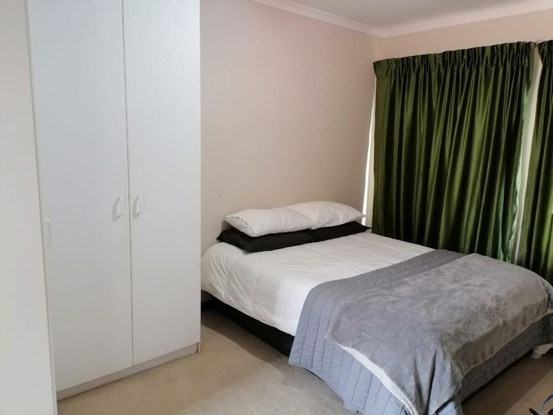 Secure, Modern Living | 2-Bedroom Apartment in a Prime Suburban Setting - Photo 3