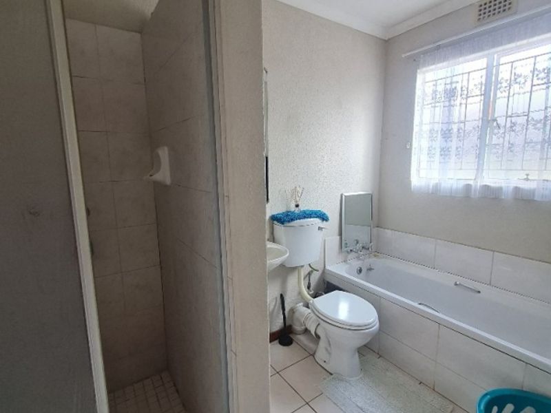 2 bed 1 bath garden Apartment Call me Al but Call me ALAADDIN & SURAIYA - Photo 6