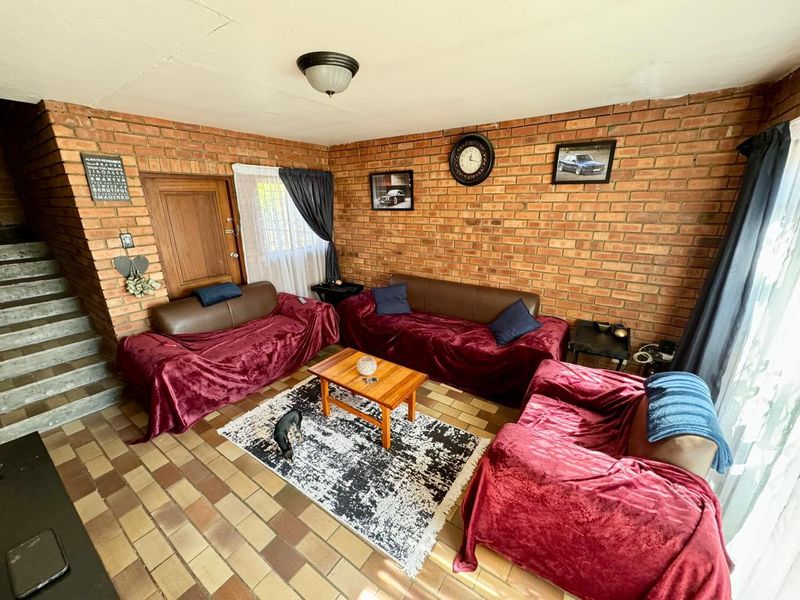 Two bedroom duplex for sale in safe and secure complex - Photo 3