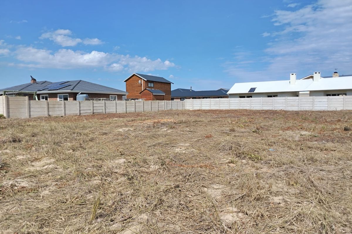Prime 742m2 Vacant Stand in Tranquil Stilbaai East – Walking Distance to the Beach! - Photo 2