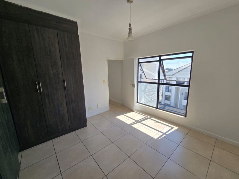 Opportunity!  1 Bedrooms, 1 Bathroom 59 sqm, Greenstone Hill  Call me Al but Call me Alaaddin - Photo 6