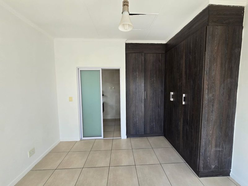 Opportunity!  1 Bedrooms, 1 Bathroom 59 sqm, Greenstone Hill  Call me Al but Call me Alaaddin - Photo 5