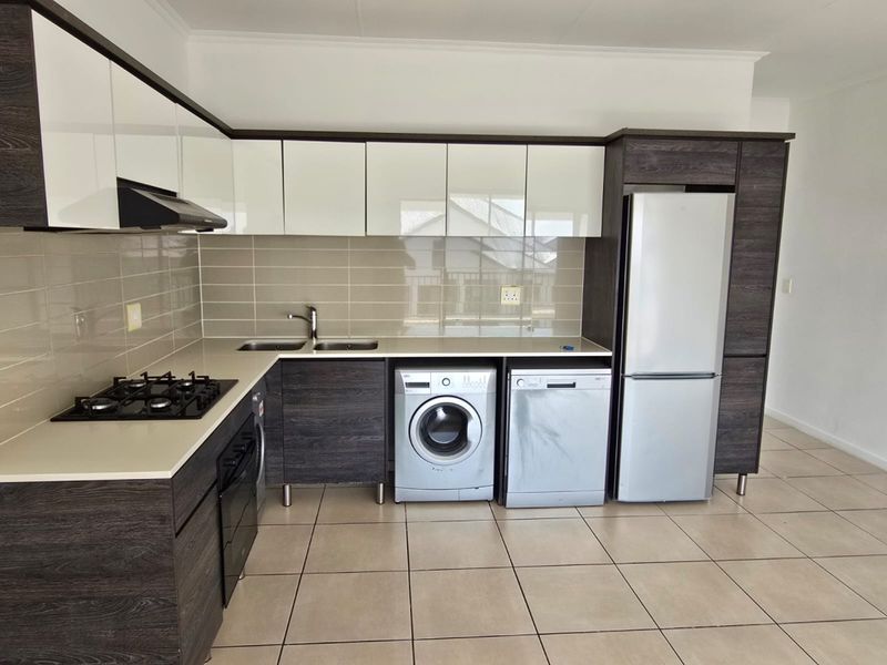 Opportunity!  1 Bedrooms, 1 Bathroom 59 sqm, Greenstone Hill  Call me Al but Call me Alaaddin - Photo 1