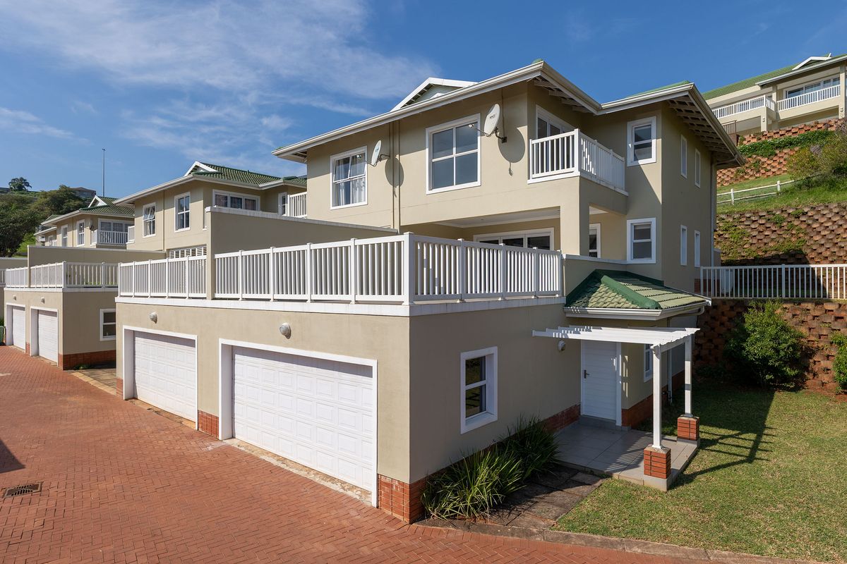 Modern triplex unit for sale in Kindlewood Estate - Photo 2