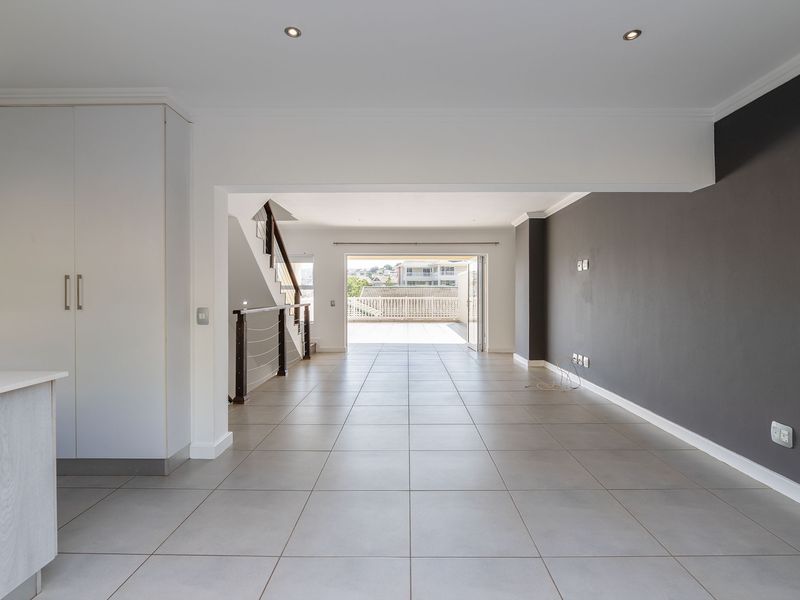 Modern triplex unit for sale in Kindlewood Estate - Photo 6