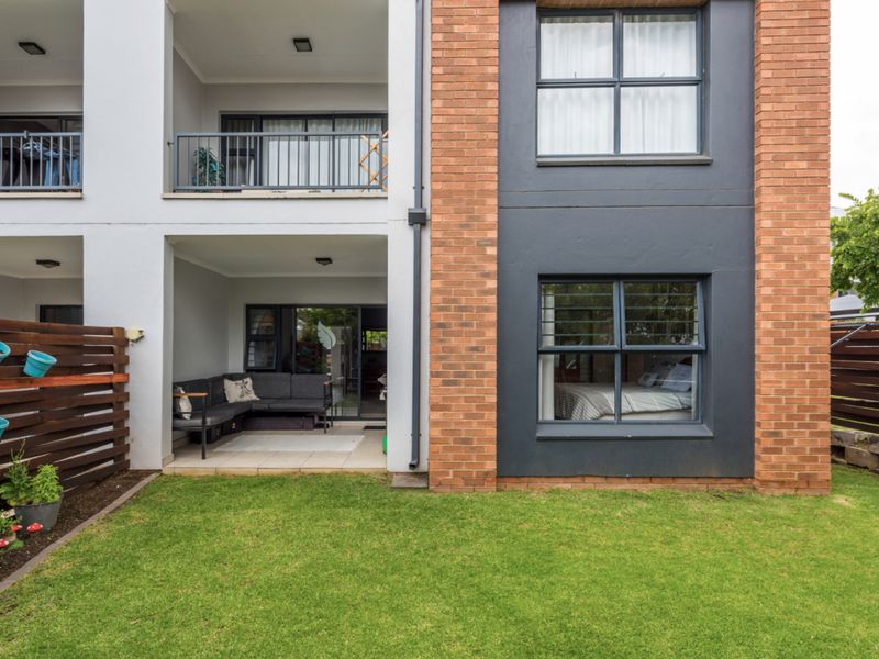 3 Bed 2 Bath Modern Garden Apartment in Linbro Park Call Me Al But Call Me - Photo 10