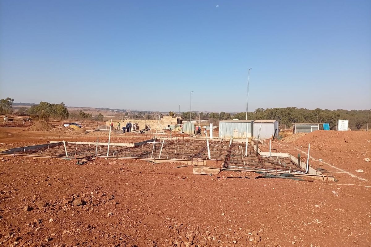 Modern Double-Story Home in Fountainbrook – Spacious, Stylish & Perfect for Family Living - Photo 4