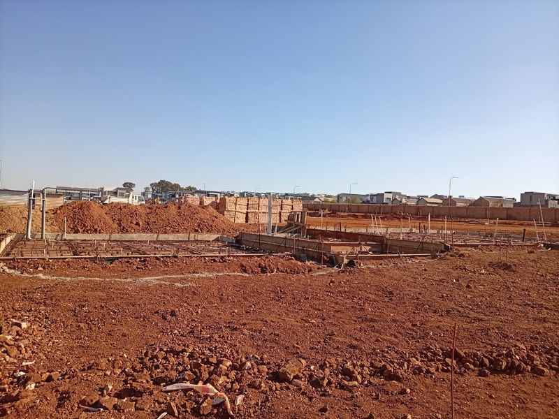 Modern Double-Story Home in Fountainbrook – Spacious, Stylish & Perfect for Family Living - Photo 6