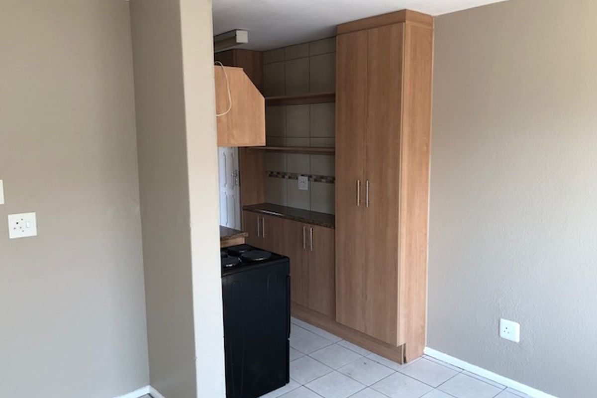 2 bed 1 bath Apartment Call me Al but Call me ALAADDIN & SURAIYA - Photo 2