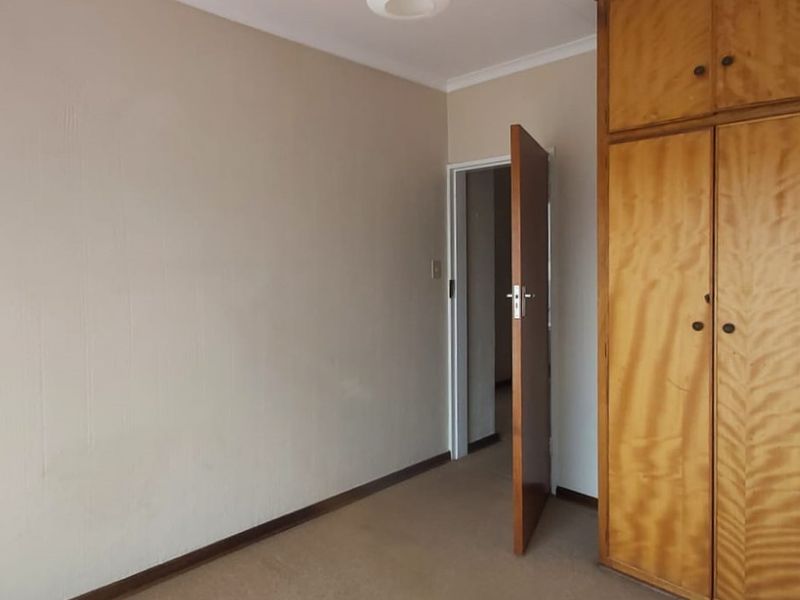 Neat and Secure! - Photo 10