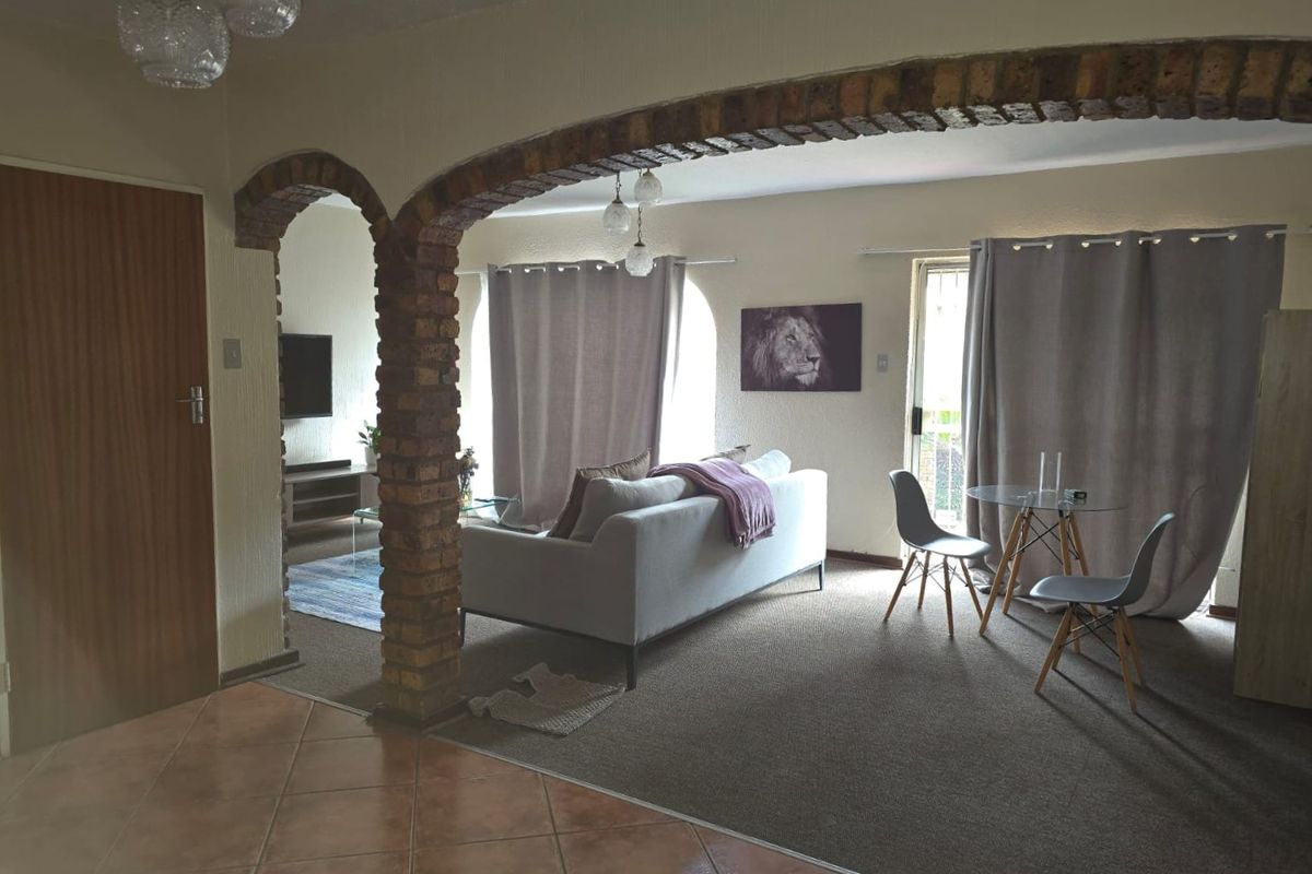 Neat and Secure! - Photo 3