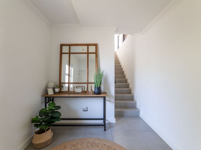 Modern triplex unit for sale in Kindlewood Estate - Photo 3