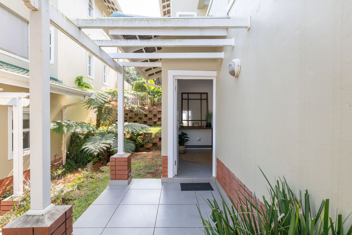 Modern triplex unit for sale in Kindlewood Estate - Photo 2