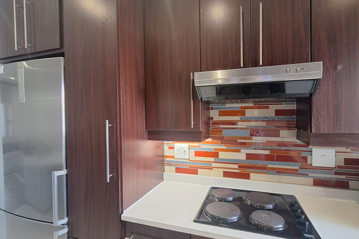 3  Bed 2 Bath Modern first Floor  Apartment in Acacia Call Me Al But Call Me - Photo 2