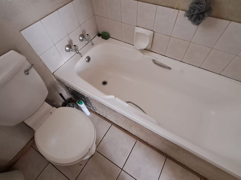 Spacious Town House in Secure Estate - Photo 10