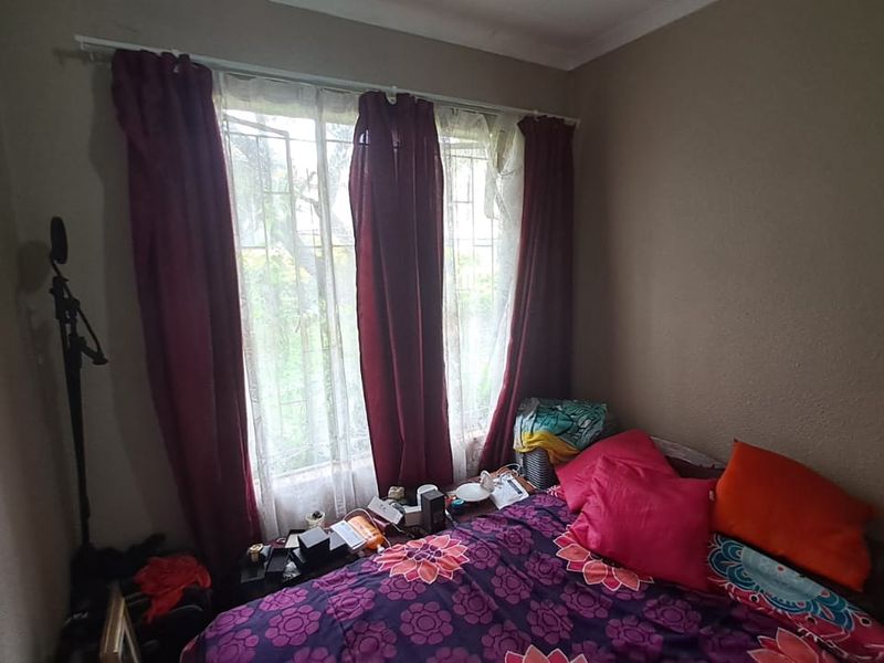Spacious Town House in Secure Estate - Photo 7