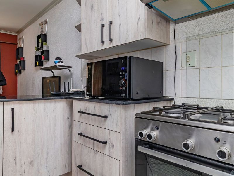 2 bed 1 bath Apartment Call me Al but Call me ALAADDIN & SURAIYA - Photo 2