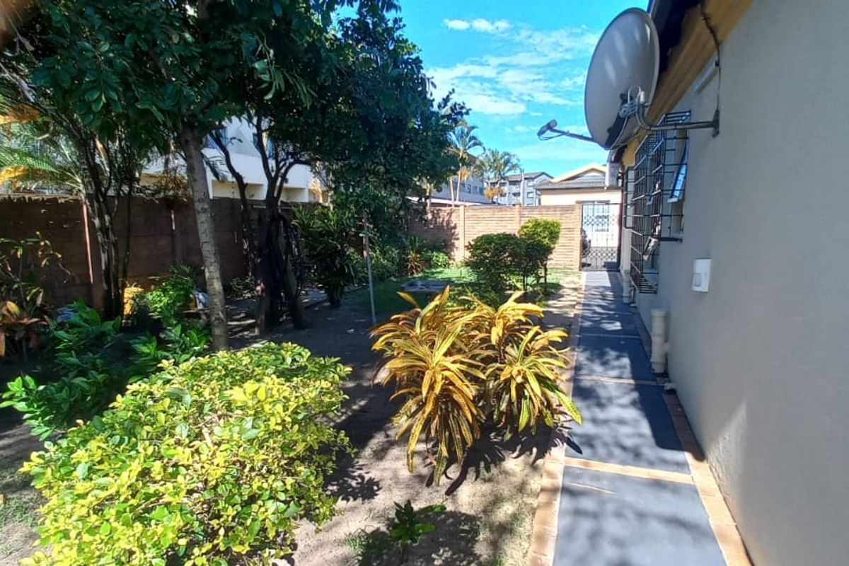 Stunning 3-Bedroom Family Home in Secure Complex - Your Dream Oasis Awaits - Photo 5