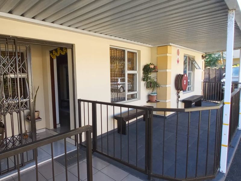 Stunning 3-Bedroom Family Home in Secure Complex - Your Dream Oasis Awaits - Photo 10