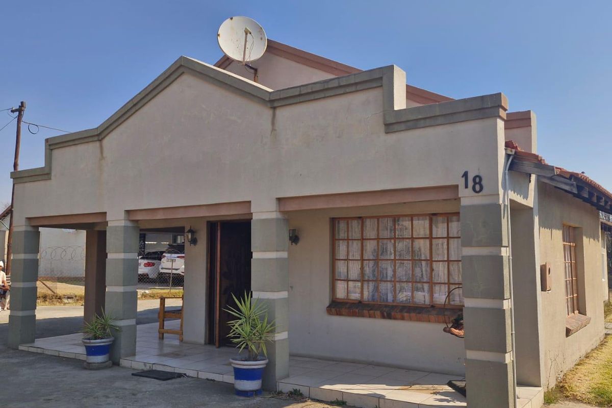 Freehold For Sale In Secunda - Photo 3