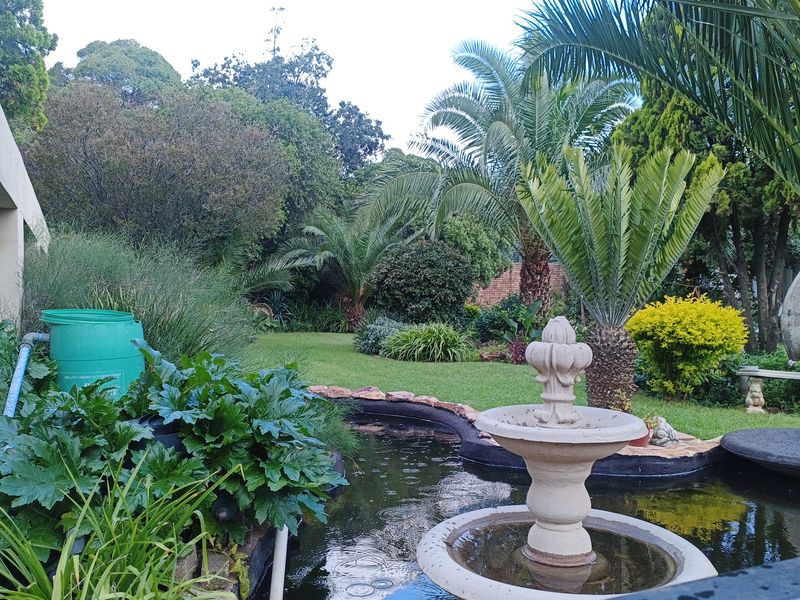 Welcome to stunning  family house - Photo 8
