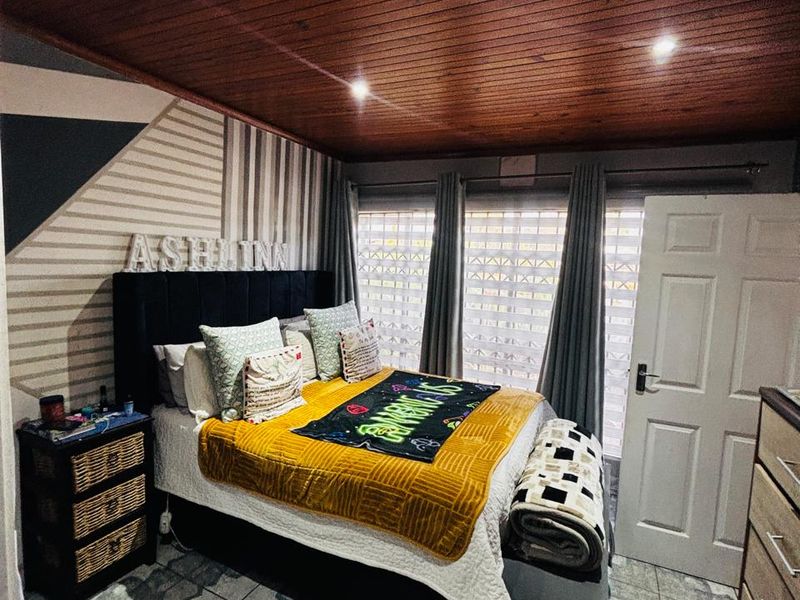 Room Available for Rent - Perfect for Bachelor Living! - Photo 8