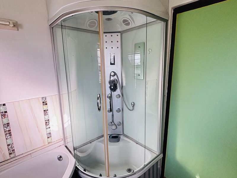 Room Available for Rent - Perfect for Bachelor Living! - Photo 9