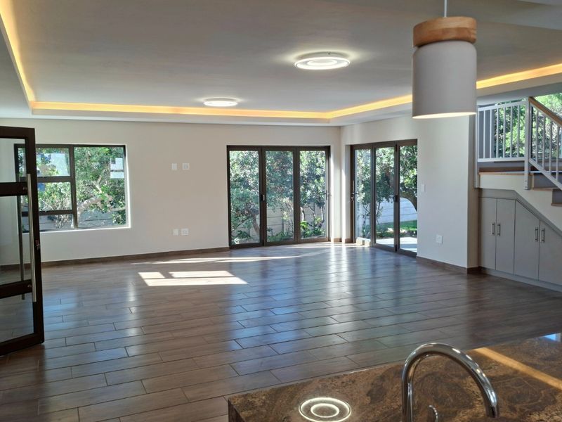 Luxury coastal livestyle home for sale in Stilbaai-Wes. - Photo 3
