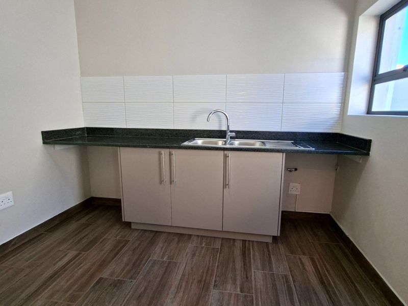 Luxury coastal livestyle home for sale in Stilbaai-Wes. - Photo 7