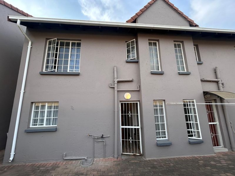 3 bed 2 bath  Duplex Garden Apartment 109 sqm in Edenglen, Call Me Al But Call Me - Photo 10