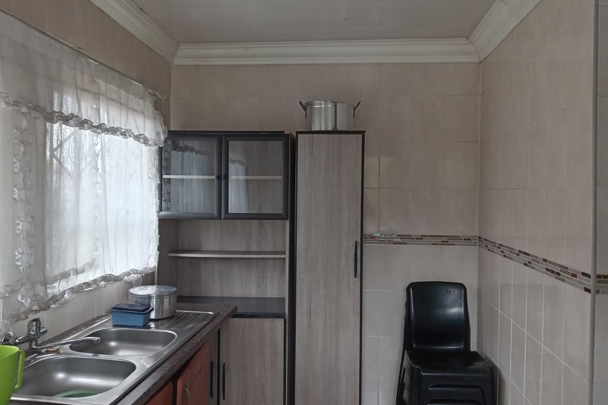 Stunning 4-bedroom freestanding home in Zamdela, Sasolburg—perfect for families! Don't miss out! - Photo 2