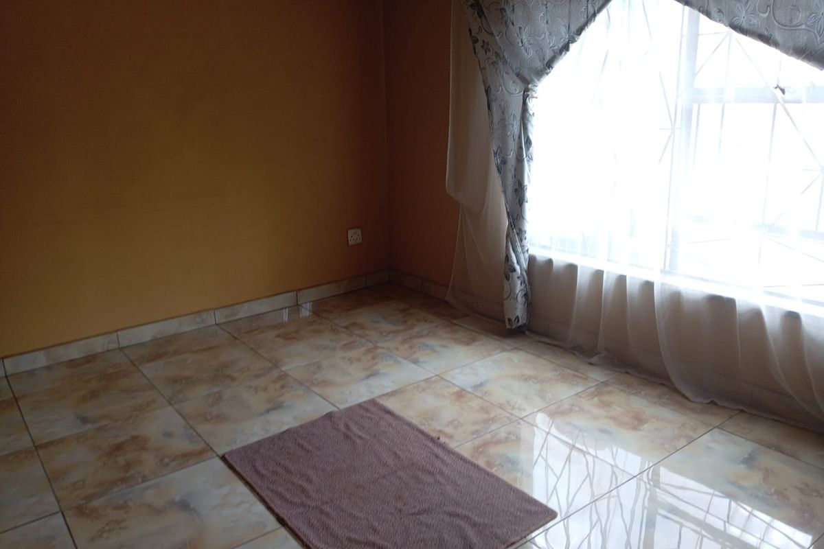 Stunning 4-bedroom freestanding home in Zamdela, Sasolburg—perfect for families! Don't miss out! - Photo 5