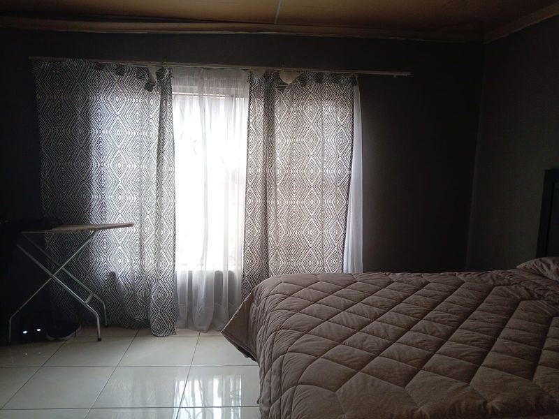 Stunning 4-bedroom freestanding home in Zamdela, Sasolburg—perfect for families! Don't miss out! - Photo 10