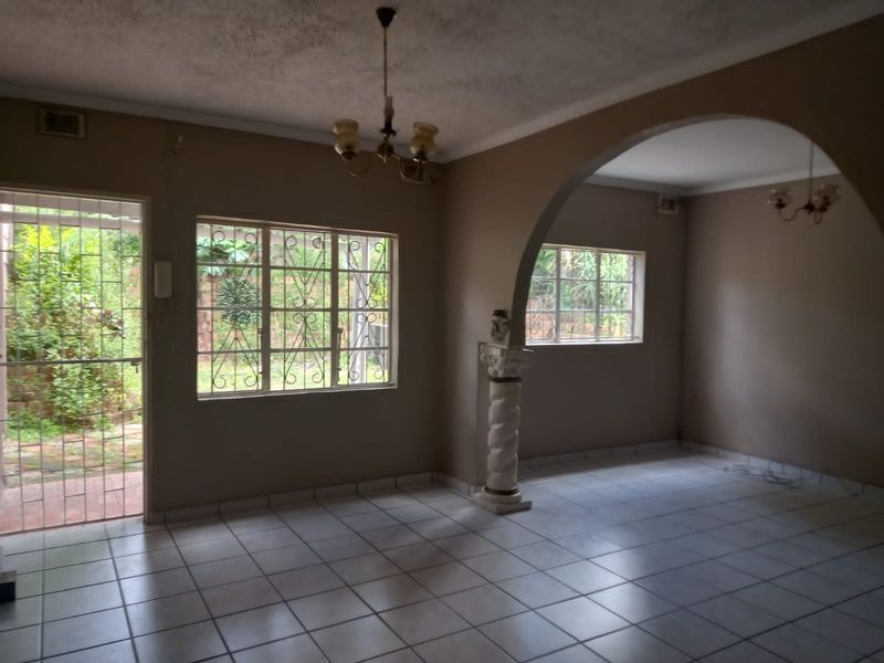 Lovely Home with Large Granny Flat, Moorton, Chatsworth - Photo 9