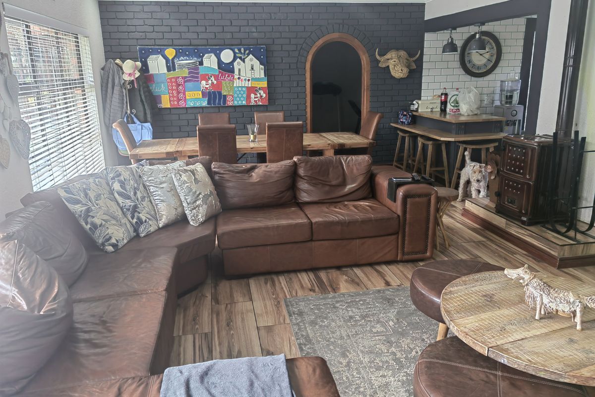 4 Bedroom Family home that feels like a retreat in Ferryvale Nigel - Photo 2