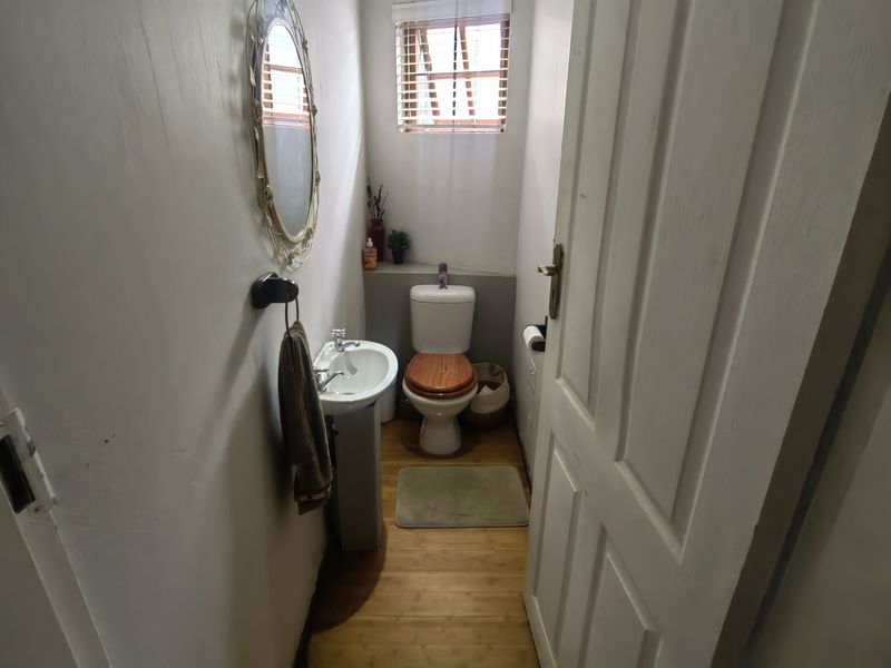 4 Bedroom Family home that feels like a retreat in Ferryvale Nigel - Photo 7