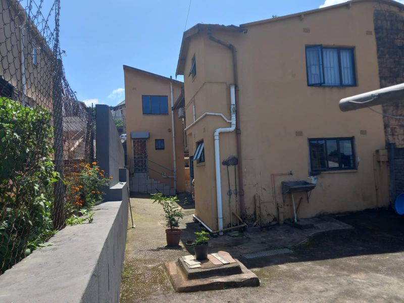 Lovely Home, Croftdene, Chatsworth - Photo 3