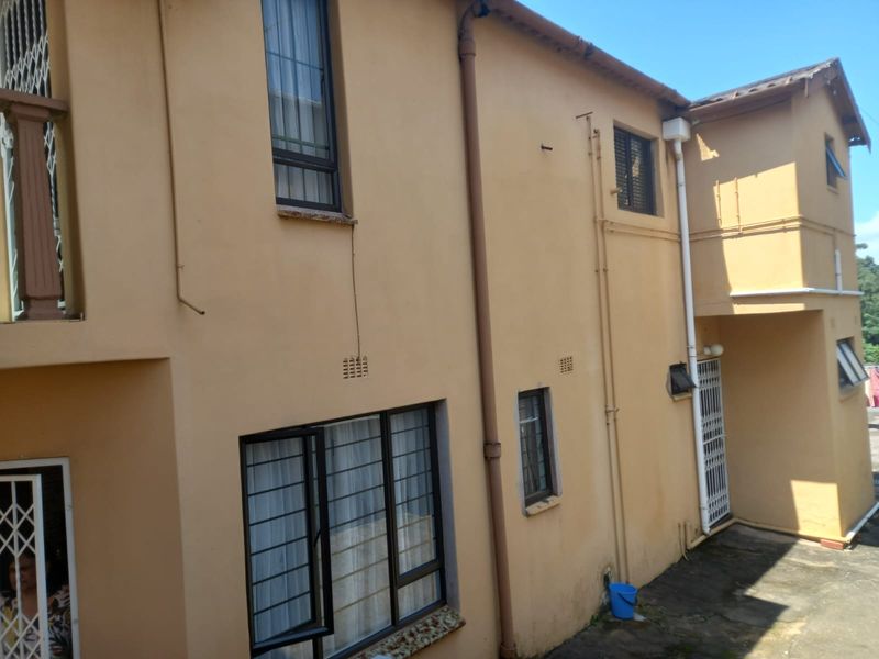 Lovely Home, Croftdene, Chatsworth - Photo 2