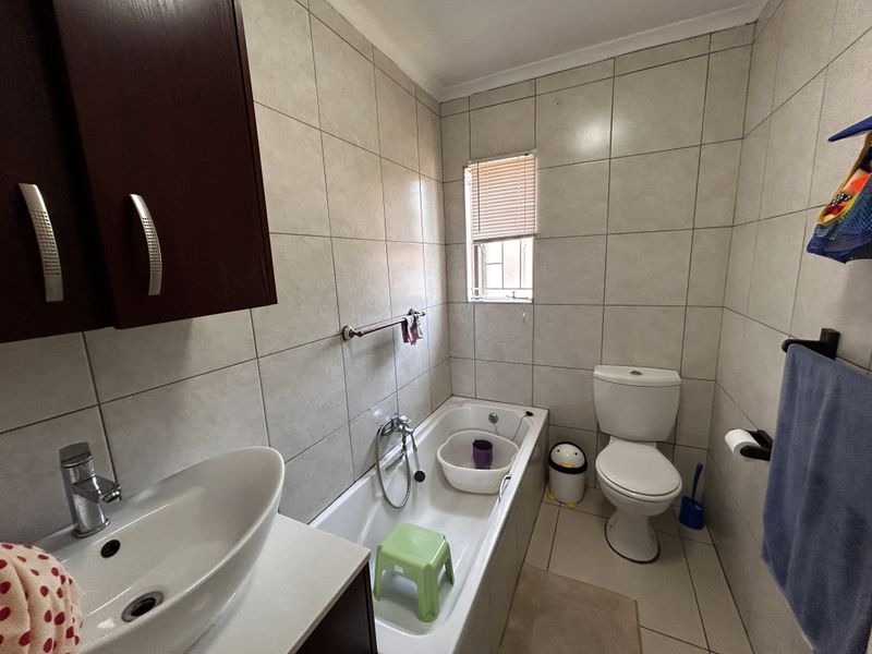 2 bed 1 bath garden Apartment Call me Al but Call me ALAADDIN & SURAIYA - Photo 10