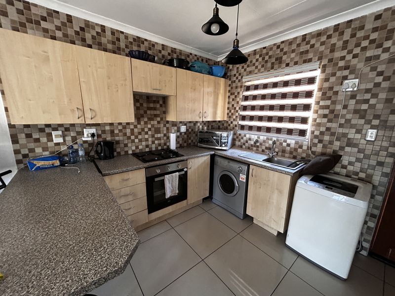 2 bed 1 bath garden Apartment Call me Al but Call me ALAADDIN & SURAIYA - Photo 2