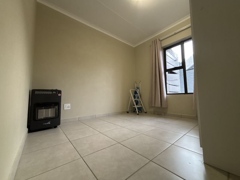 Charming 2-bedroom sectional title in Rynfield, Benoni—perfect for first-time buyers or investors! - Photo 10