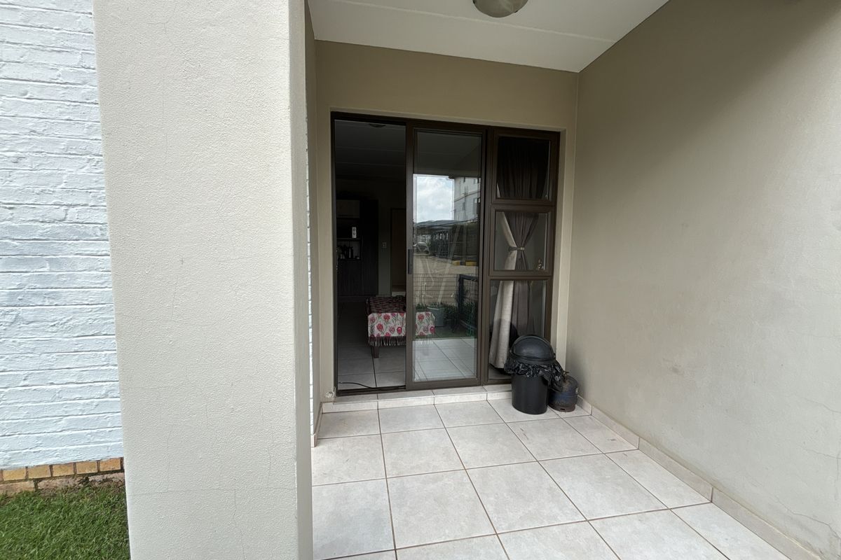 Stunning Ground Floor 1-Bedroom Unit with Garden in Brentwood Park, Benoni - Photo 4