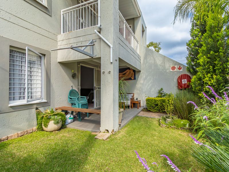 Bright & Sunny 2-Bedroom Garden Apartment – Modern, Secure & Packed with Extras! - Photo 3