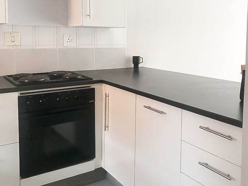 Ground Floor Apartment in Sunset  Valley Complex. - Photo 5