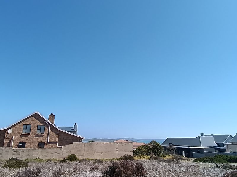 Your Lagoon View Awaits – Prime Plot for Your Dream Home - Photo 3